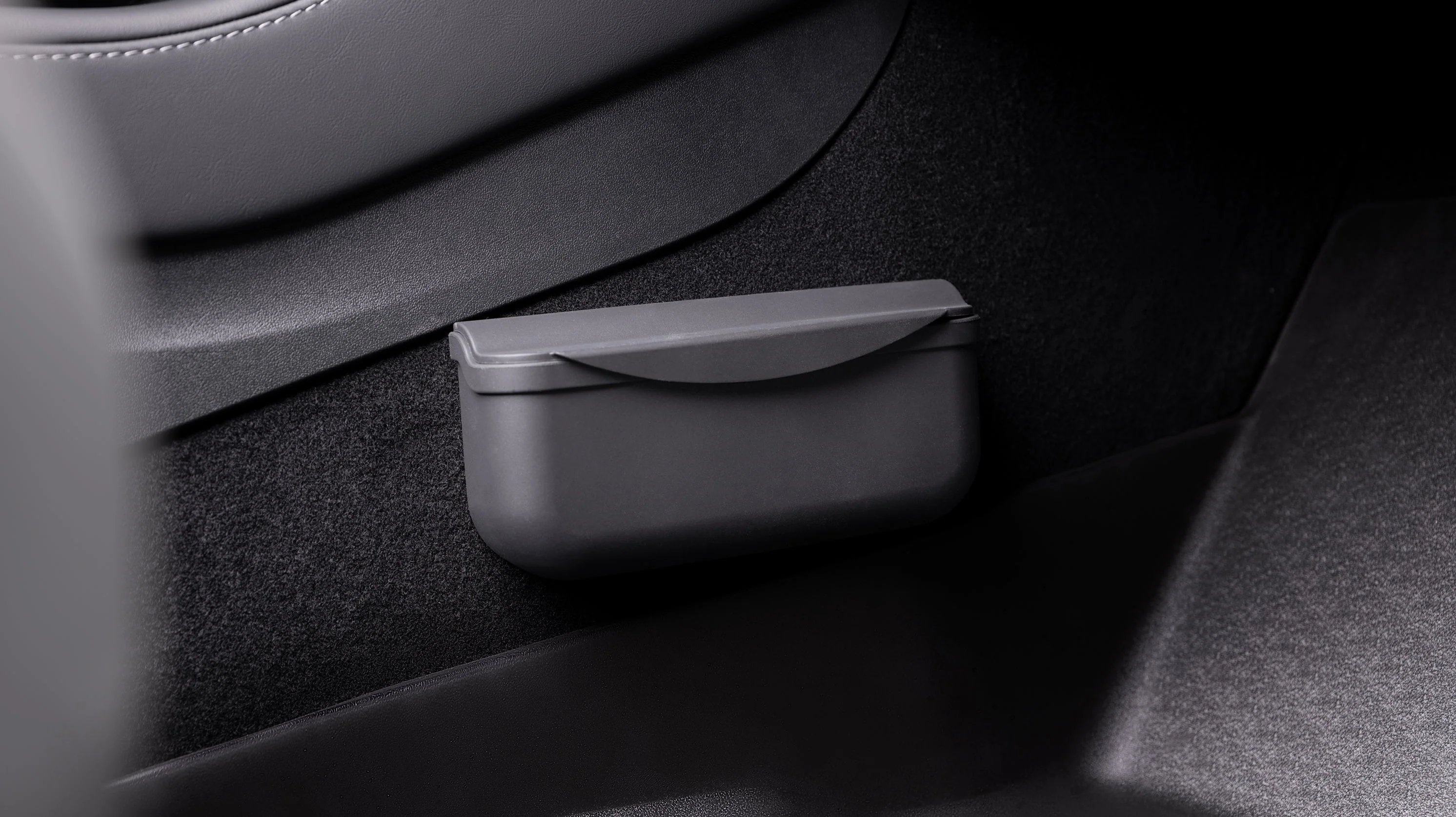 Brillenetui mit Klett für alle Tesla Modelle - Image 2