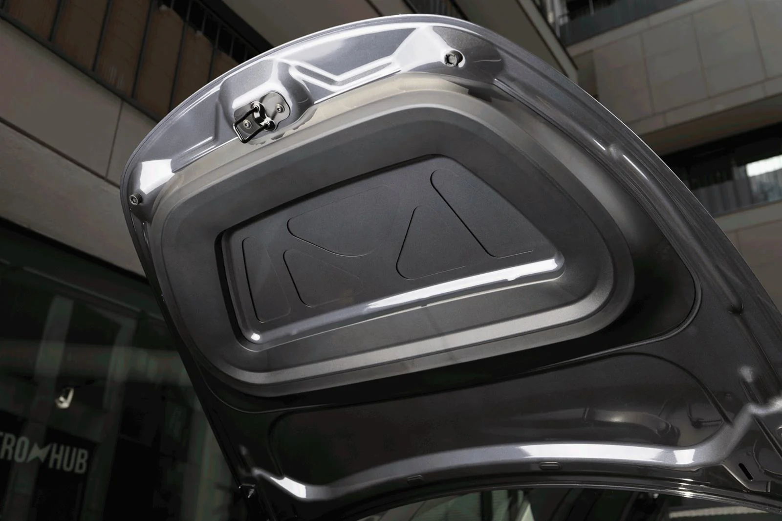 Frunkdämmung für das Tesla Model Y - Image 3