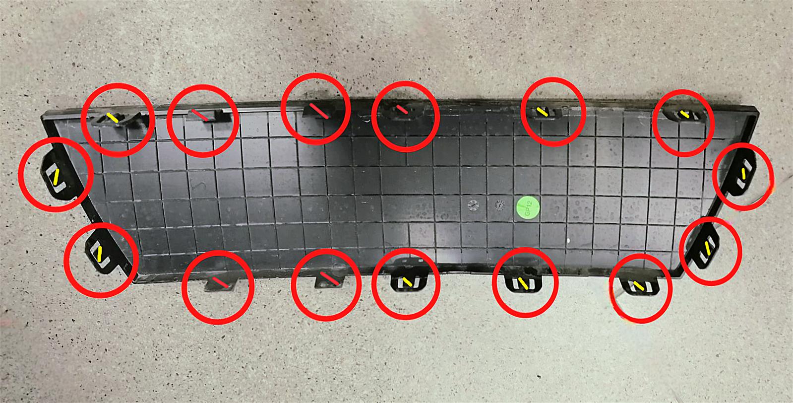 Magnetischer Halter für die Abdeckplatte der Anhängerkupplung des Tesla Model Y - Image 5