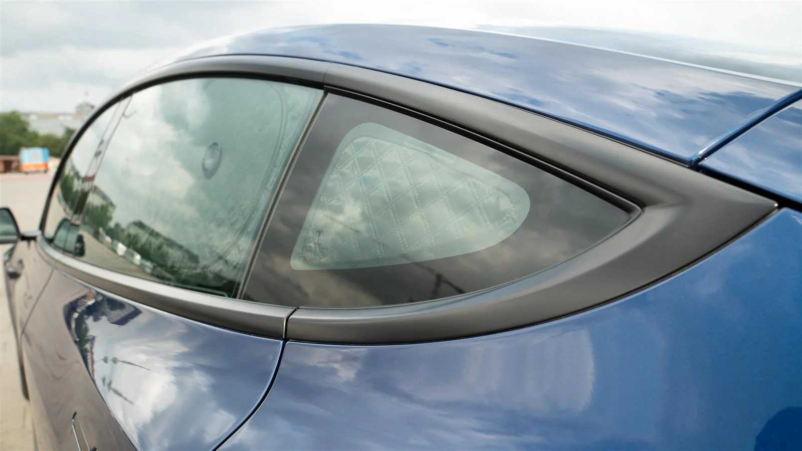 Seiten/Heckscheiben Sonnen- und Sichtschutz für das Tesla Model 3 - Image 16