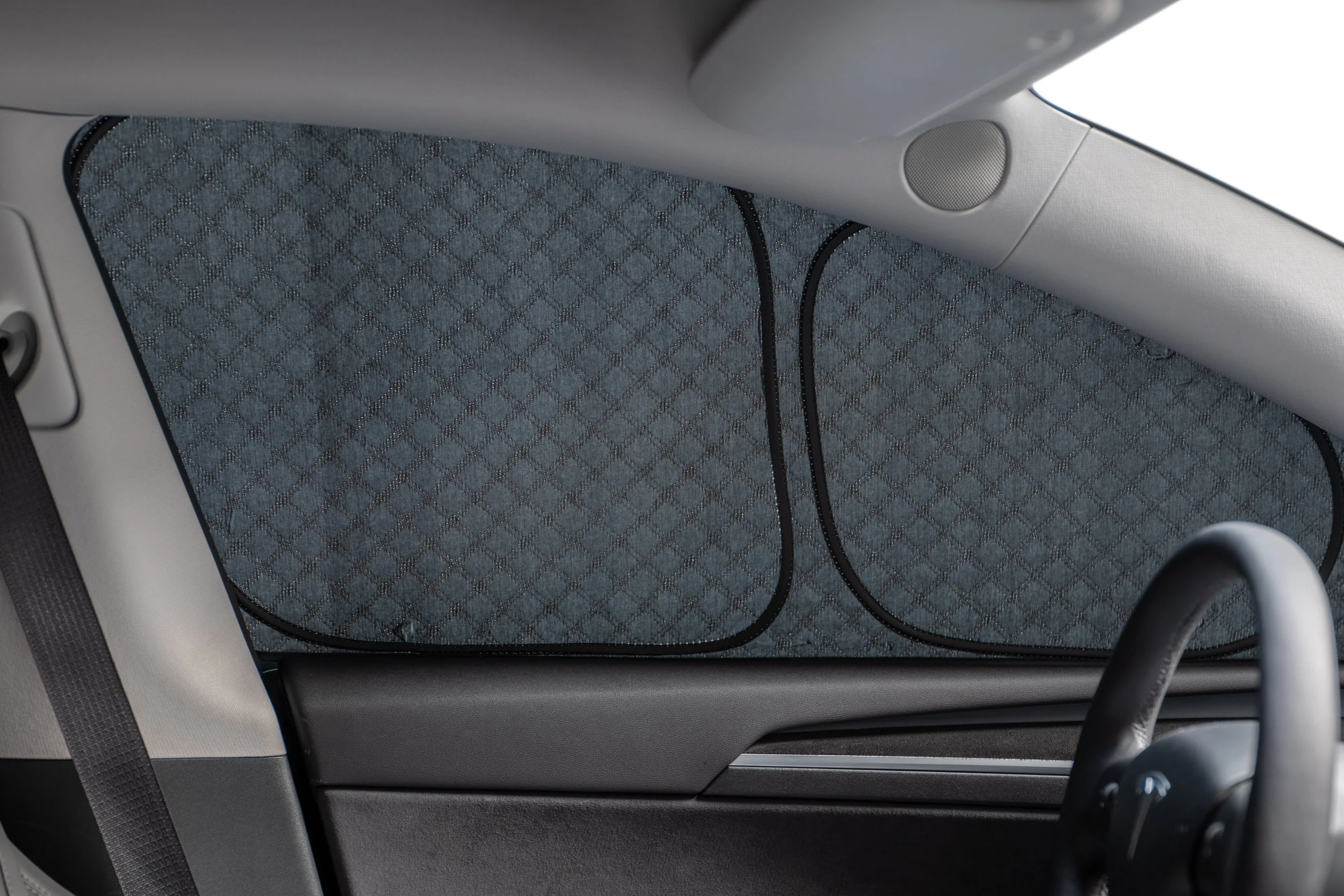Seiten/Heckscheiben Sonnen- und Sichtschutz für das Tesla Model Y - Image 12