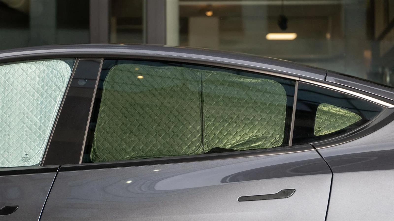 Seiten/Heckscheiben Sonnen- und Sichtschutz für das Tesla Model Y - Image 7