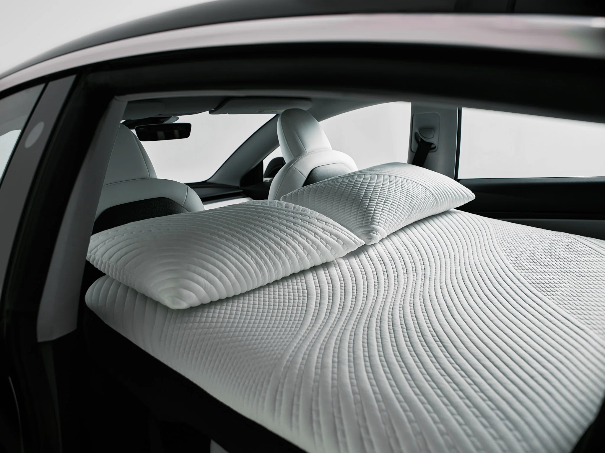 Snuuzu Camping Matratze für das Tesla Model 3 - Image 5
