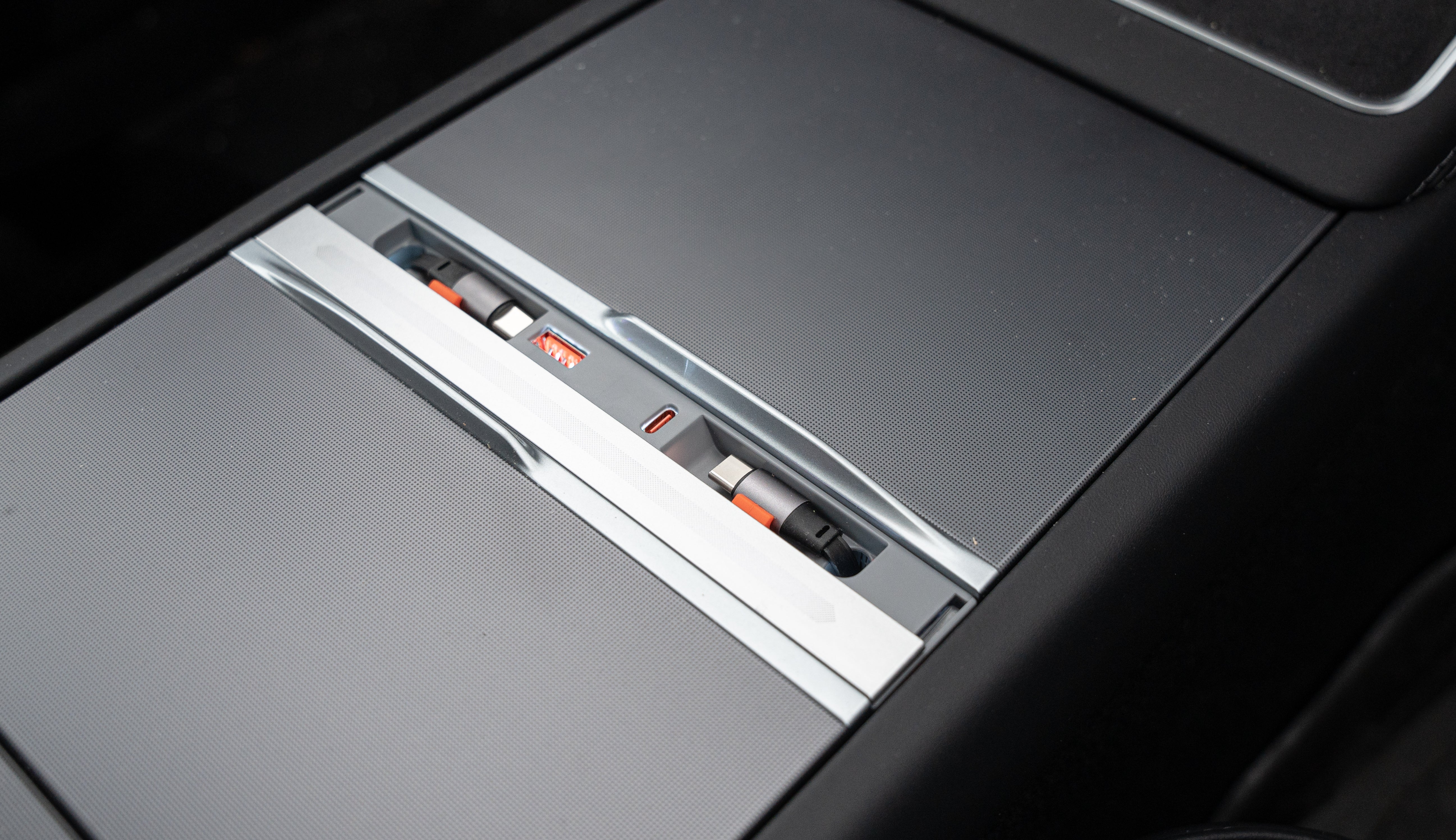 USB-Hub für die Mittelkonsole des Model Y Juniper/3 Higland - Image 4